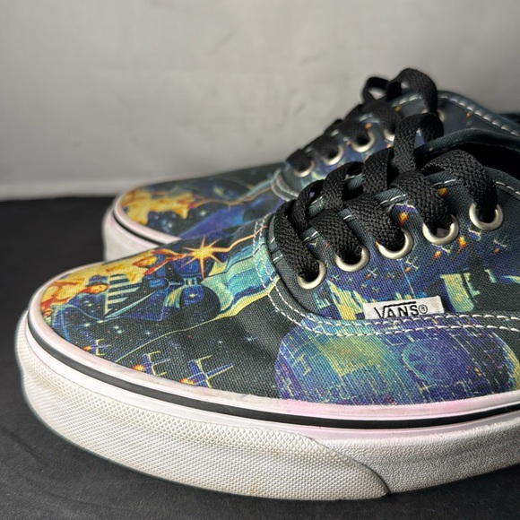 Exclusive VANS Star Wars A New Hope Darth Vader Sneakers Men's Size 9 Women 10.5 - Picture 8 of 15